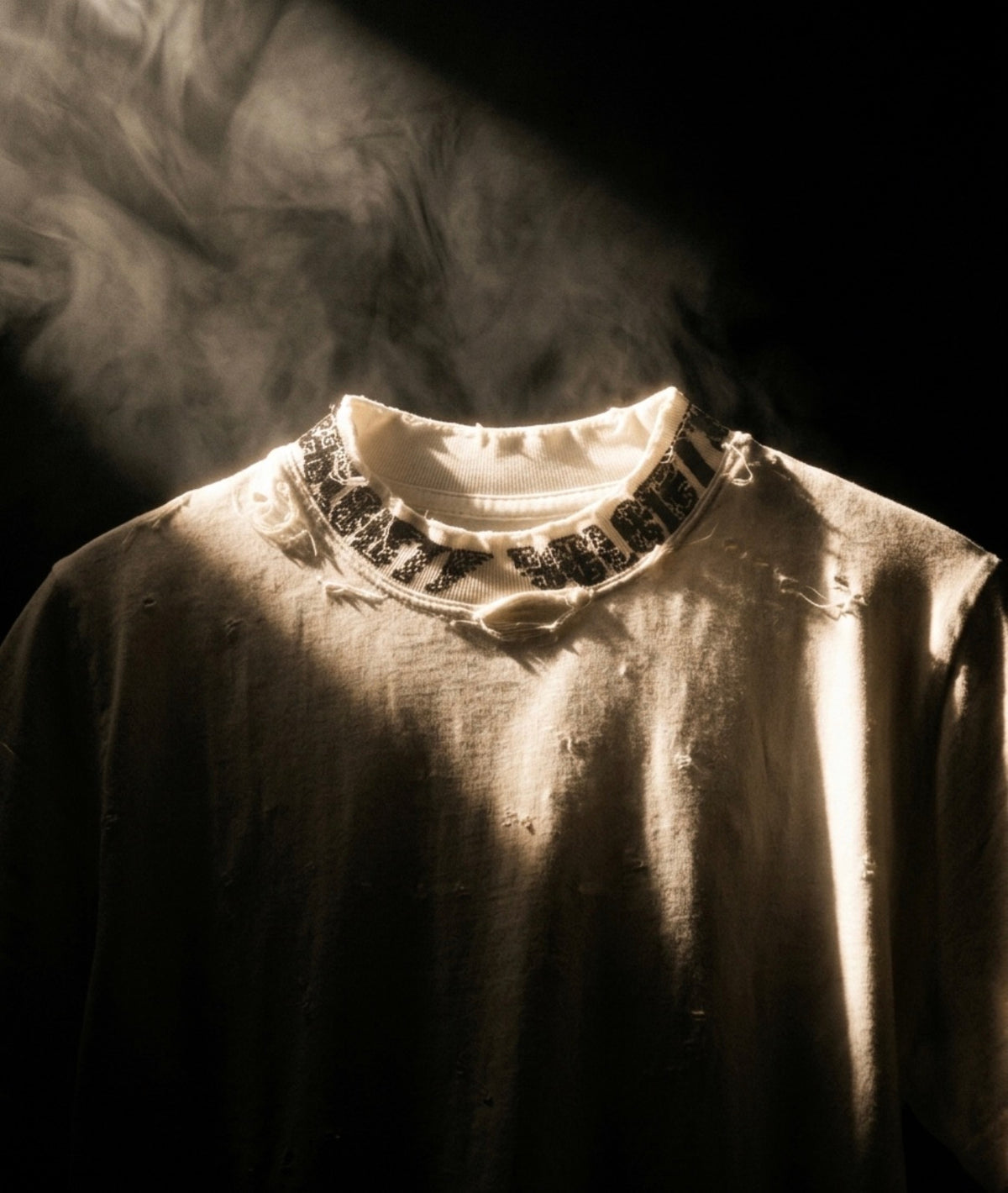 Ember Tee — Chapter 001: One Sun
